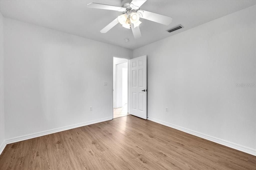 En Venta: $299,000 (3 camas, 2 baños, 1337 Pies cuadrados)