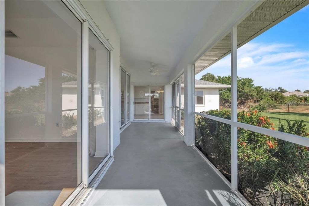 En Venta: $299,000 (3 camas, 2 baños, 1337 Pies cuadrados)