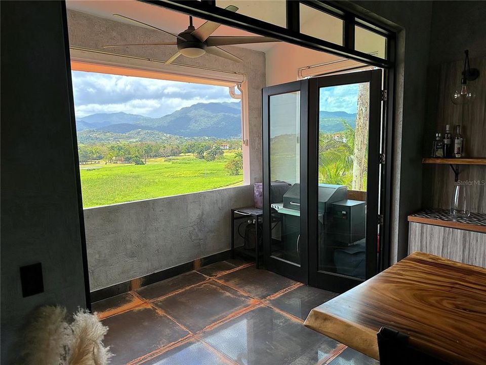 For Sale: $725,000 (2 beds, 2 baths, 1773 Square Feet)