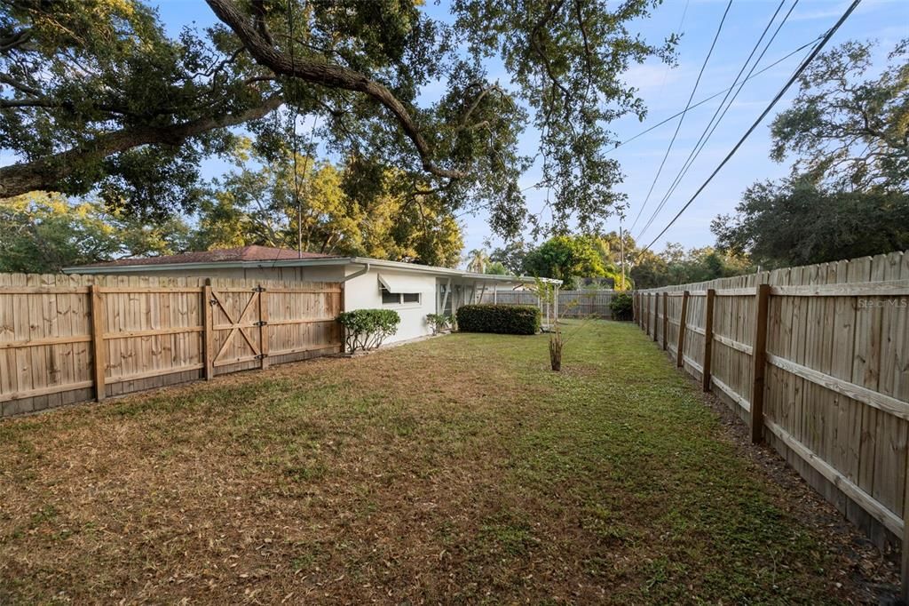 Activo con contrato: $234,900 (3 camas, 1 baños, 1176 Pies cuadrados)