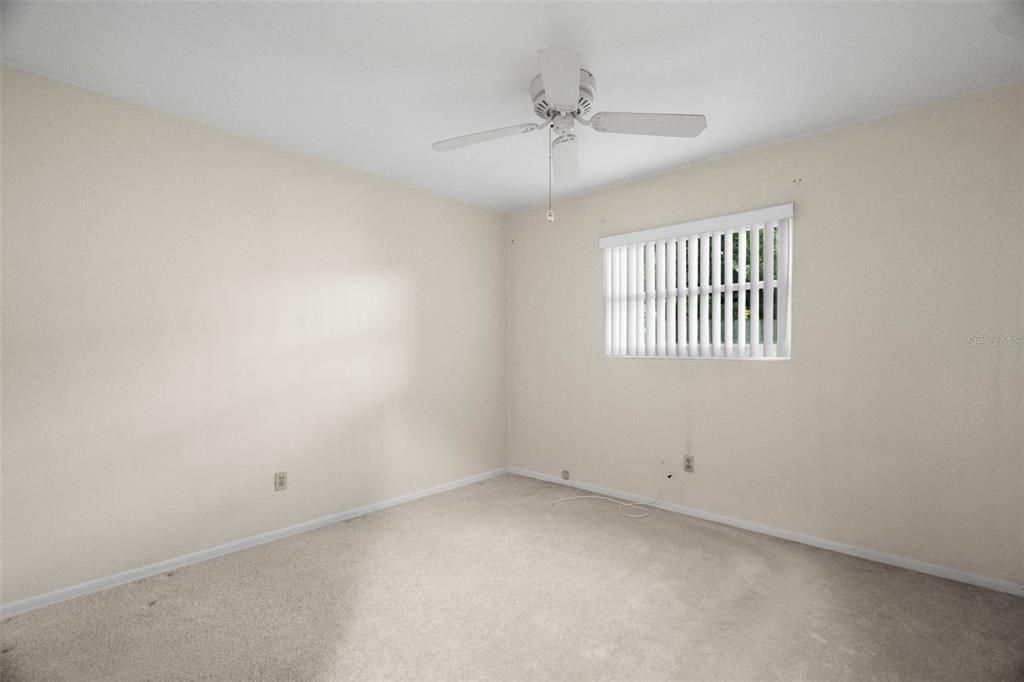 Activo con contrato: $234,900 (3 camas, 1 baños, 1176 Pies cuadrados)