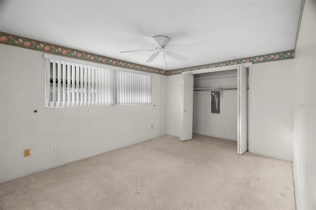 Activo con contrato: $234,900 (3 camas, 1 baños, 1176 Pies cuadrados)