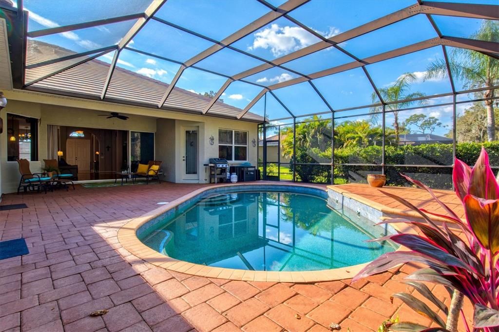 For Sale: $748,750 (4 beds, 2 baths, 2780 Square Feet)