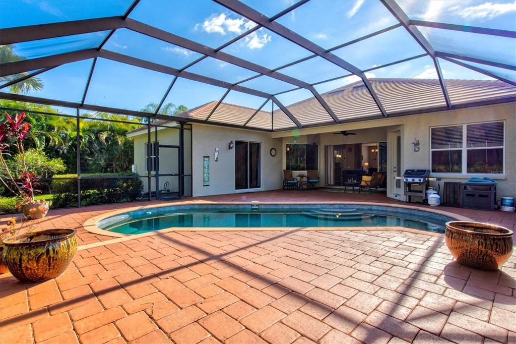 For Sale: $748,750 (4 beds, 2 baths, 2780 Square Feet)