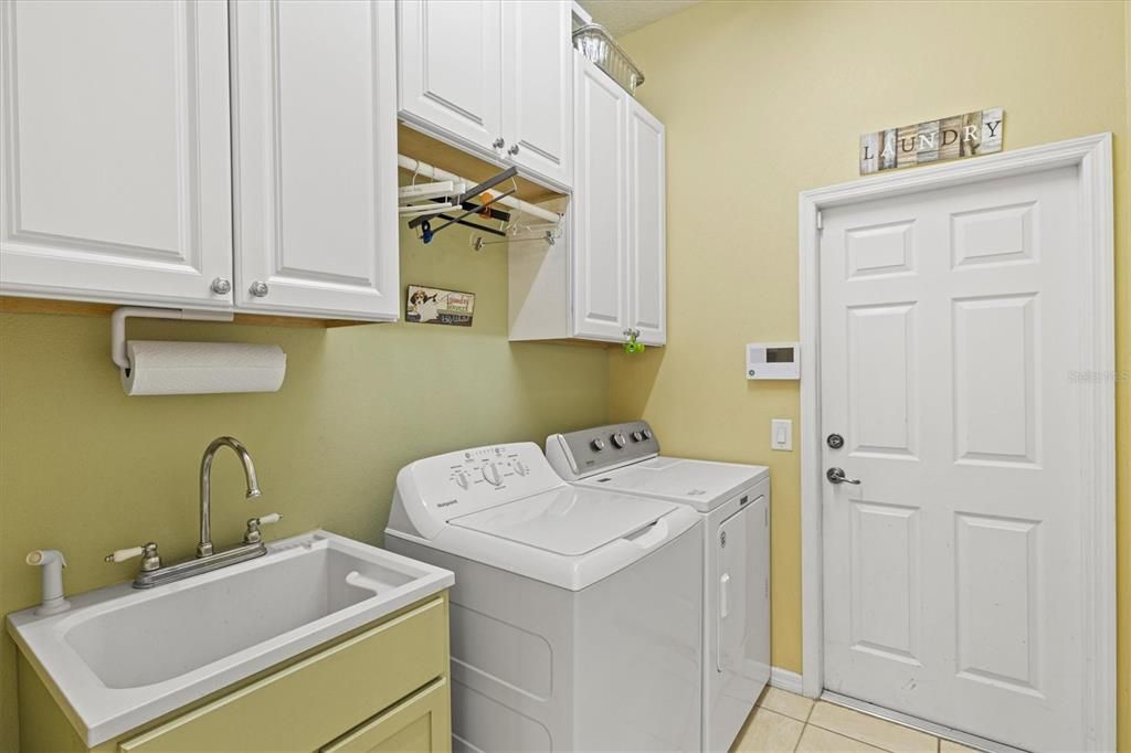 For Sale: $748,750 (4 beds, 2 baths, 2780 Square Feet)