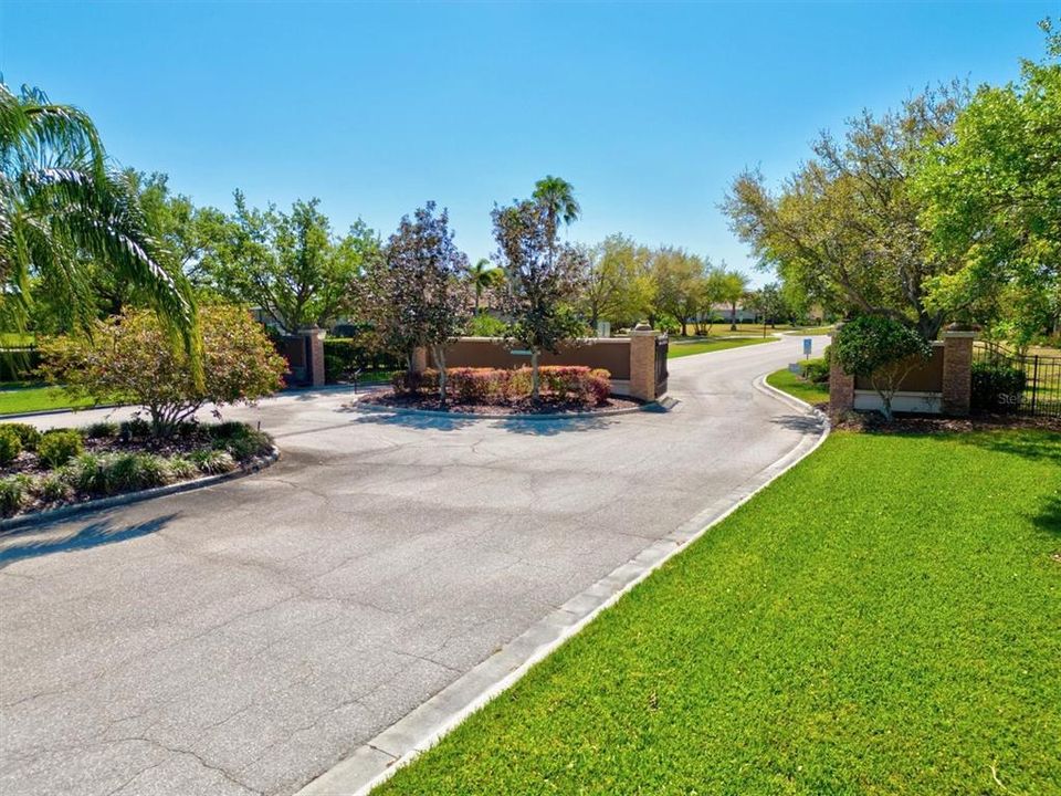 For Sale: $748,750 (4 beds, 2 baths, 2780 Square Feet)