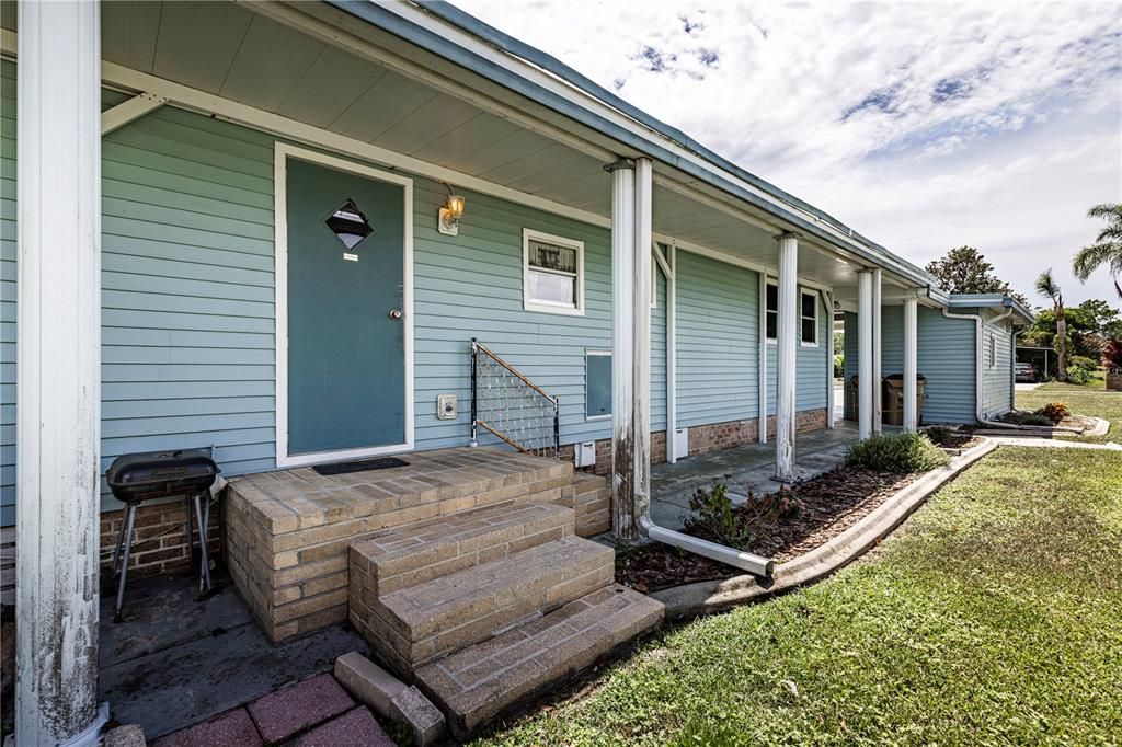 На продажу: $379,900 (2 спален, 2 ванн, 1584 Квадратных фут)