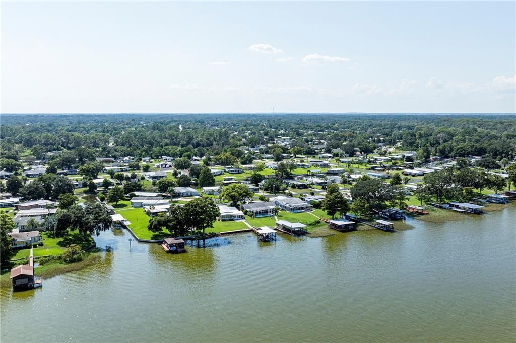 На продажу: $379,900 (2 спален, 2 ванн, 1584 Квадратных фут)