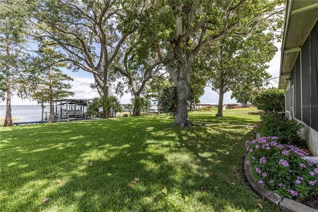 На продажу: $379,900 (2 спален, 2 ванн, 1584 Квадратных фут)