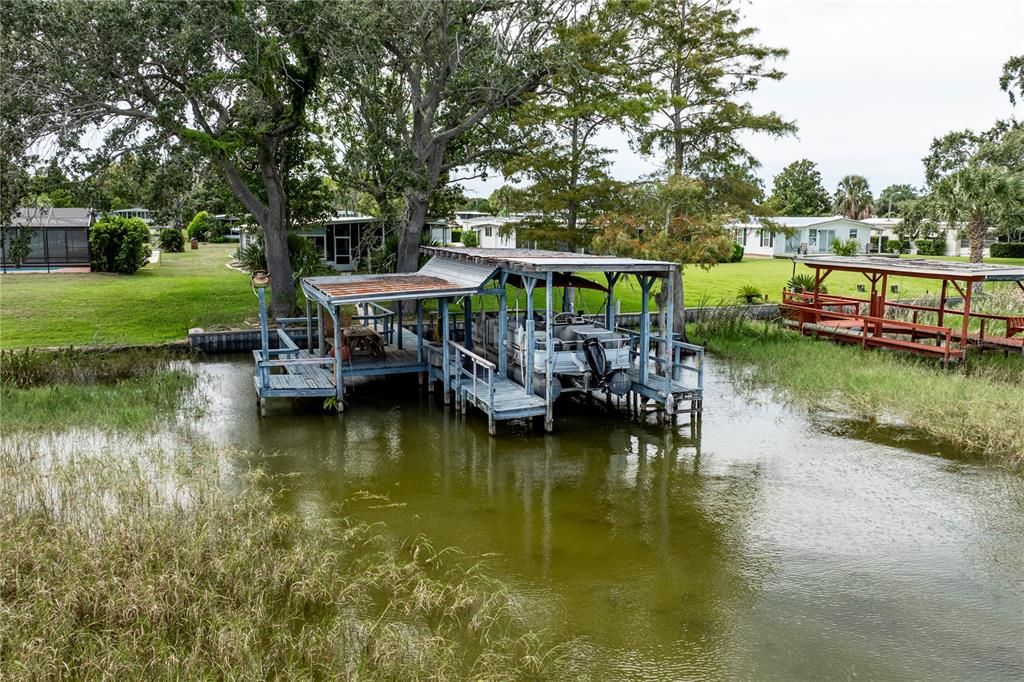 На продажу: $379,900 (2 спален, 2 ванн, 1584 Квадратных фут)