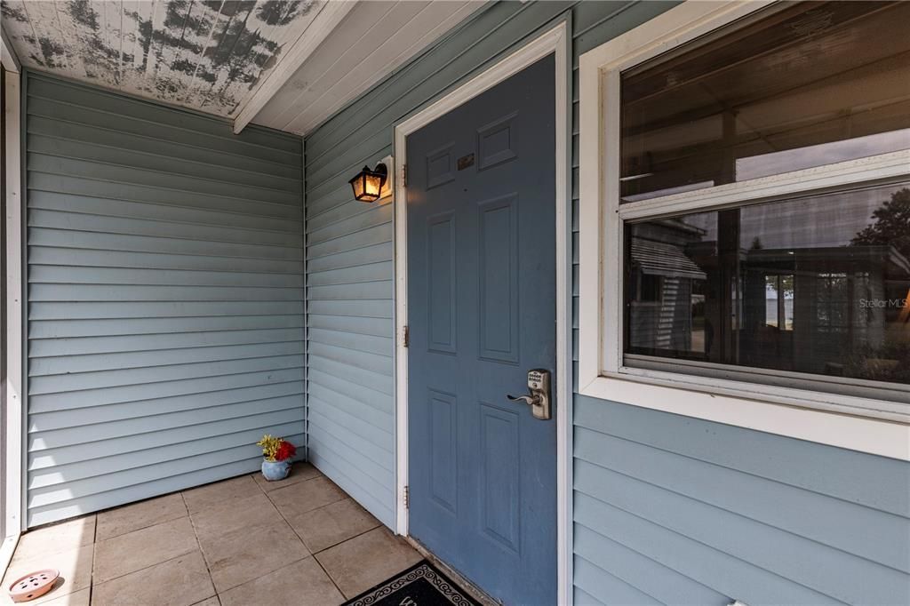 На продажу: $379,900 (2 спален, 2 ванн, 1584 Квадратных фут)