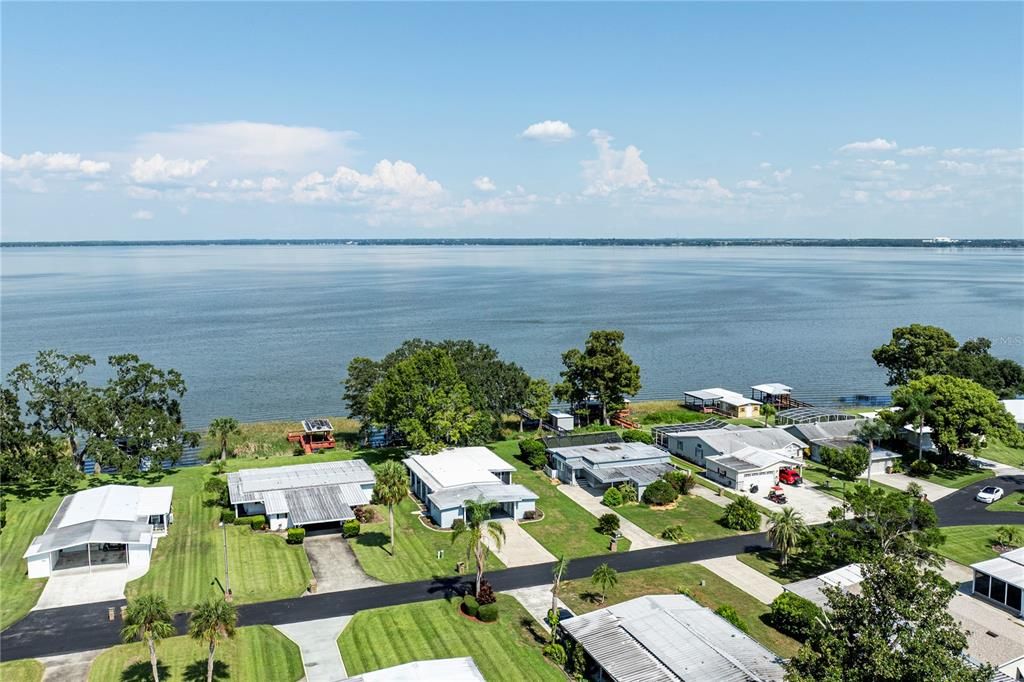 На продажу: $379,900 (2 спален, 2 ванн, 1584 Квадратных фут)