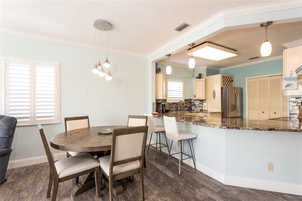 For Sale: $305,000 (3 beds, 2 baths, 1230 Square Feet)