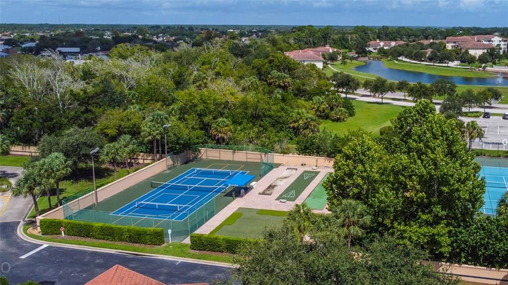 For Sale: $305,000 (3 beds, 2 baths, 1230 Square Feet)