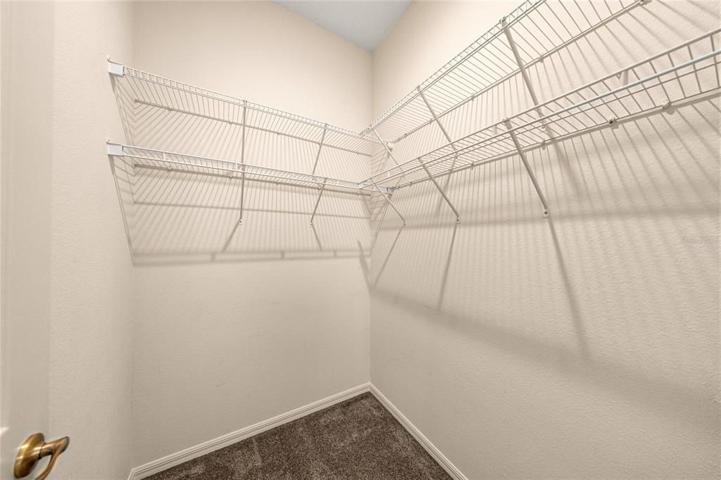 待售: $450,000 (3 贝兹, 3 浴室, 2737 平方英尺)