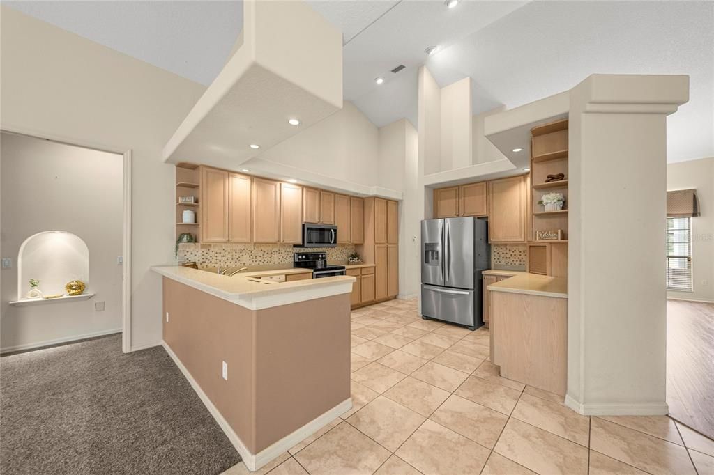 待售: $450,000 (3 贝兹, 3 浴室, 2737 平方英尺)