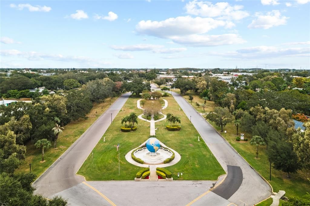 For Sale: $173,000 (2 beds, 2 baths, 1370 Square Feet)