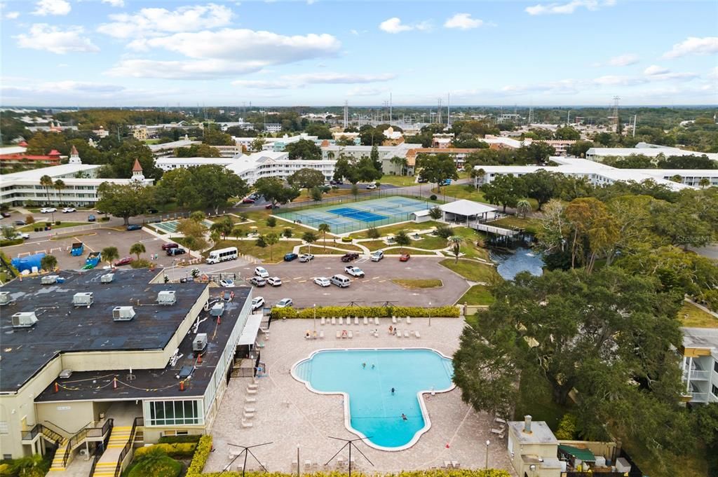 For Sale: $173,000 (2 beds, 2 baths, 1370 Square Feet)