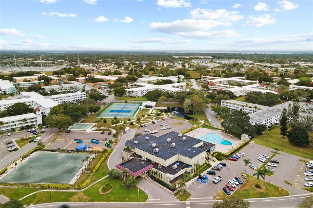 For Sale: $173,000 (2 beds, 2 baths, 1370 Square Feet)