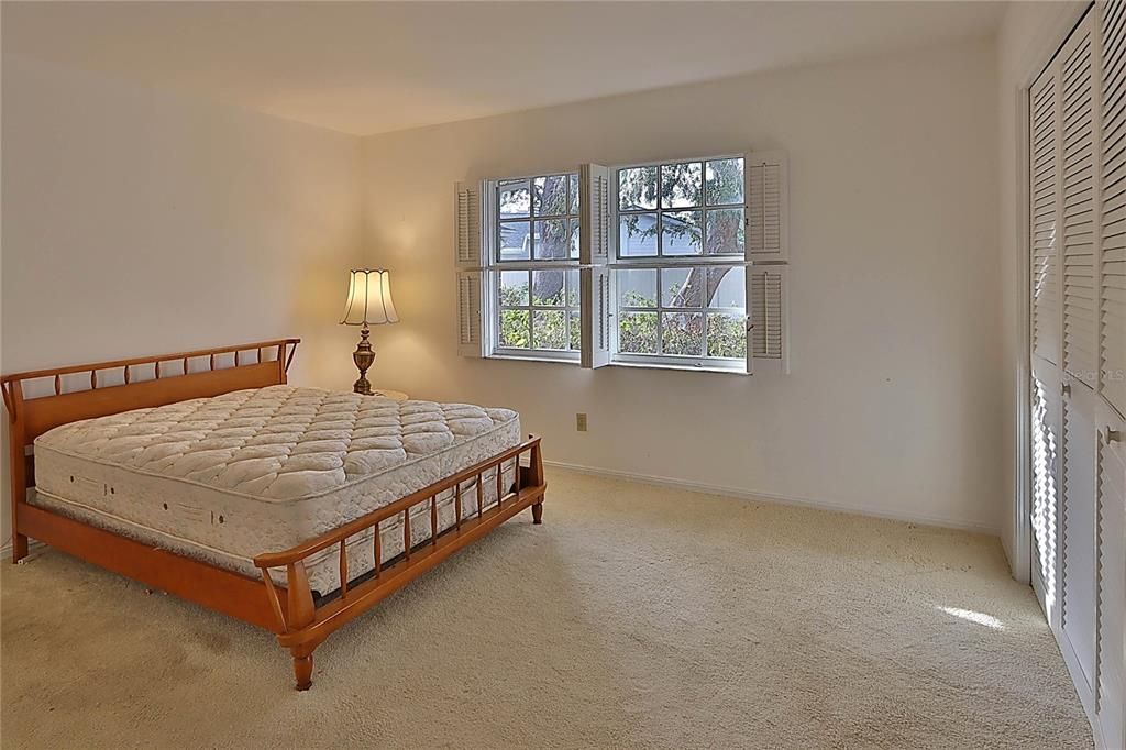 На продажу: $550,000 (3 спален, 2 ванн, 1753 Квадратных фут)