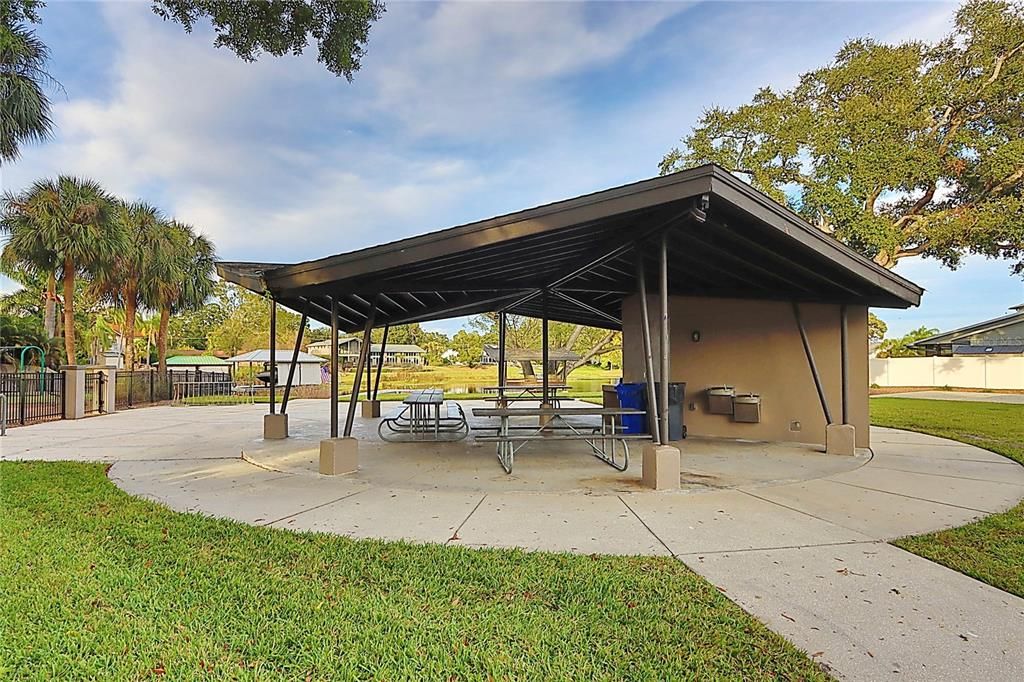 На продажу: $550,000 (3 спален, 2 ванн, 1753 Квадратных фут)