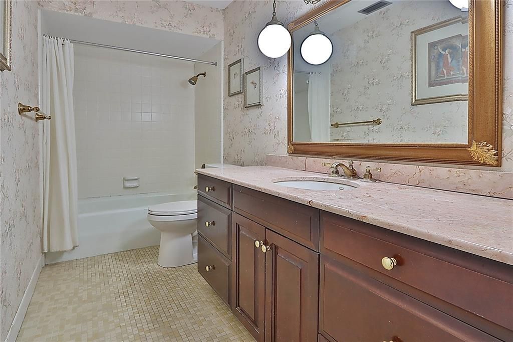 На продажу: $550,000 (3 спален, 2 ванн, 1753 Квадратных фут)