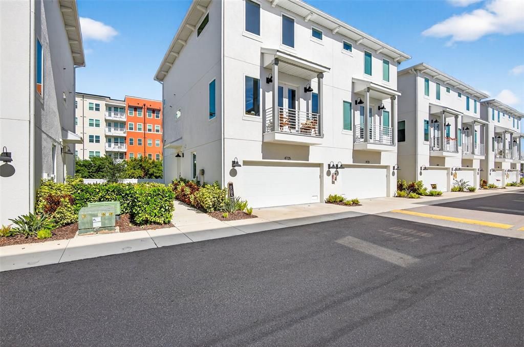 На продажу: $649,000 (3 спален, 3 ванн, 2131 Квадратных фут)