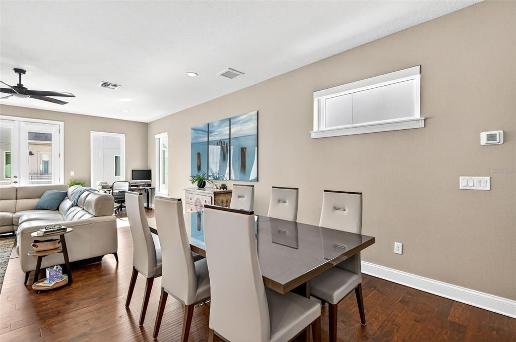 На продажу: $649,000 (3 спален, 3 ванн, 2131 Квадратных фут)