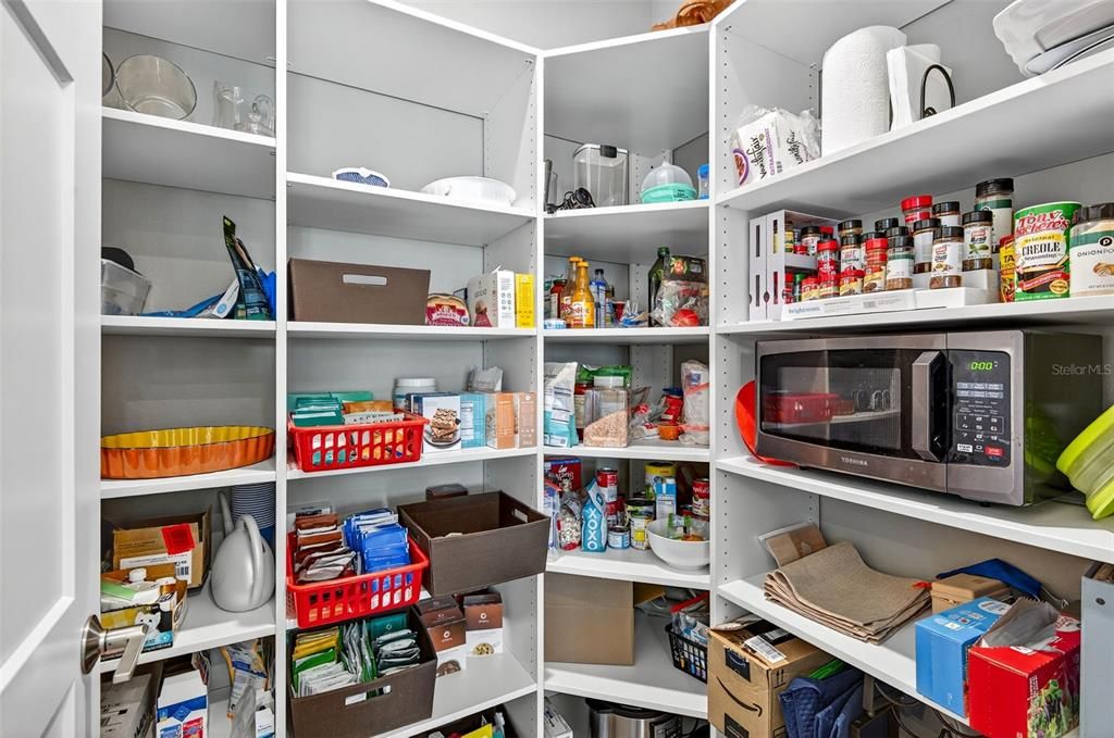 На продажу: $649,000 (3 спален, 3 ванн, 2131 Квадратных фут)