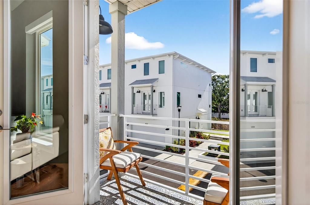 На продажу: $649,000 (3 спален, 3 ванн, 2131 Квадратных фут)