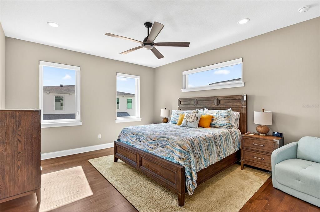 На продажу: $649,000 (3 спален, 3 ванн, 2131 Квадратных фут)