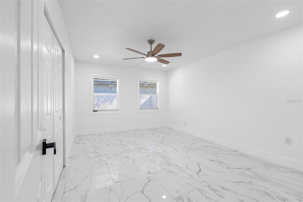 For Sale: $375,000 (3 beds, 2 baths, 1336 Square Feet)