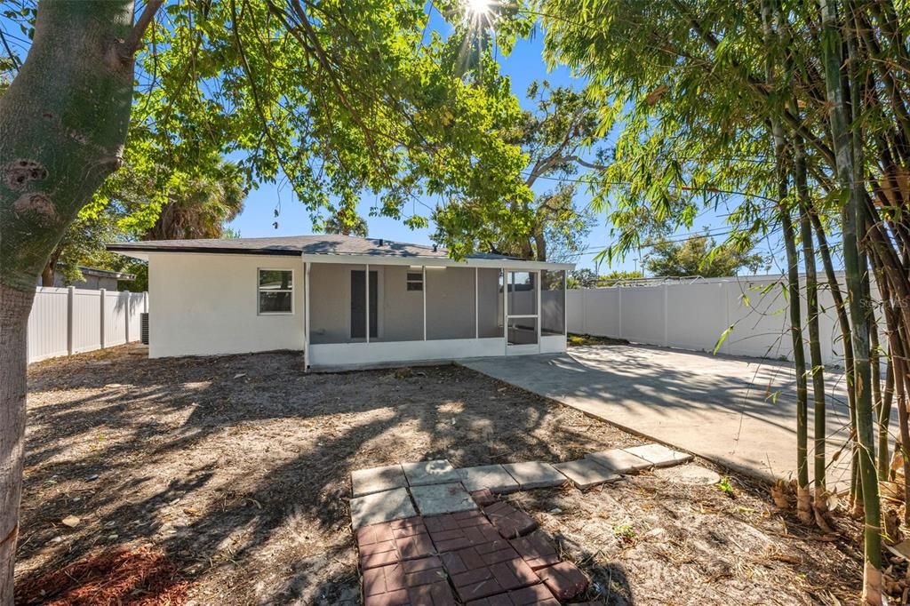 For Sale: $375,000 (3 beds, 2 baths, 1336 Square Feet)