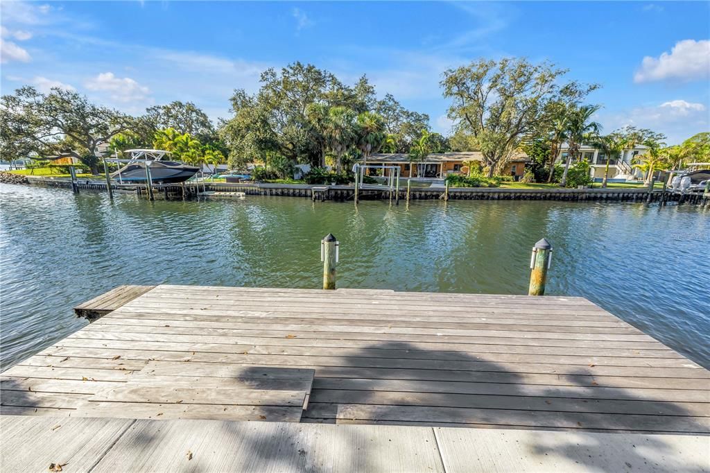 For Sale: $1,195,000 (0.39 acres)