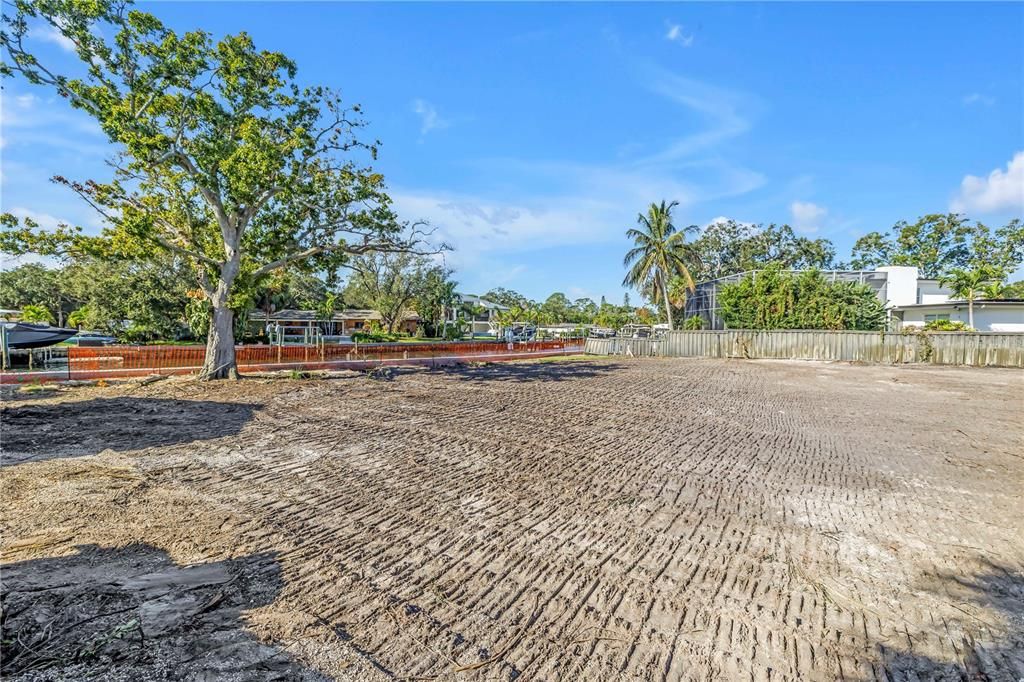 For Sale: $1,195,000 (0.39 acres)