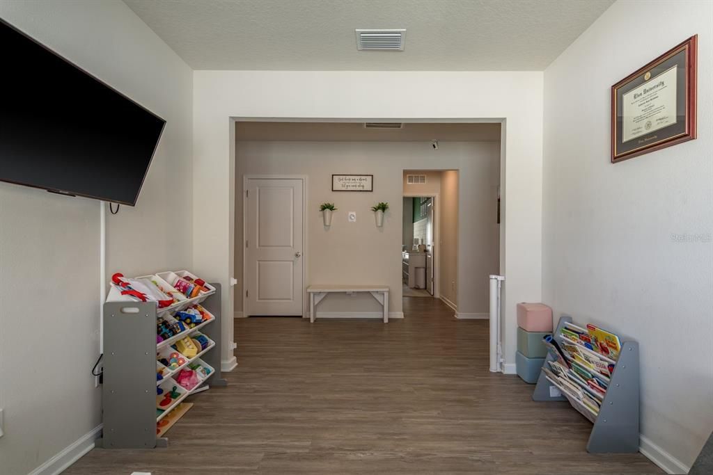 For Sale: $475,000 (3 beds, 2 baths, 2040 Square Feet)