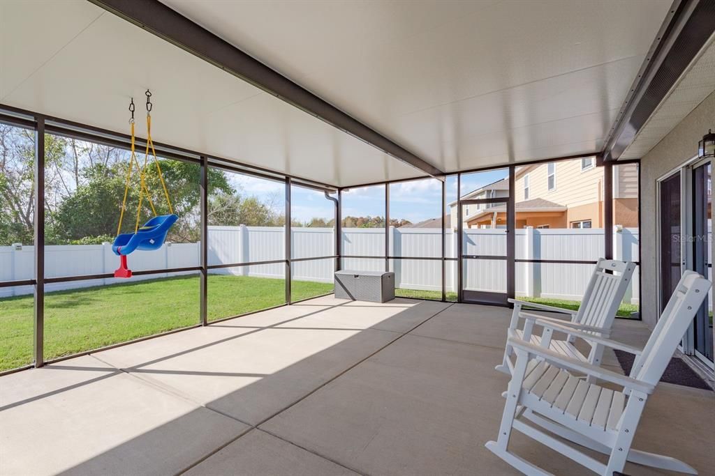 For Sale: $475,000 (3 beds, 2 baths, 2040 Square Feet)