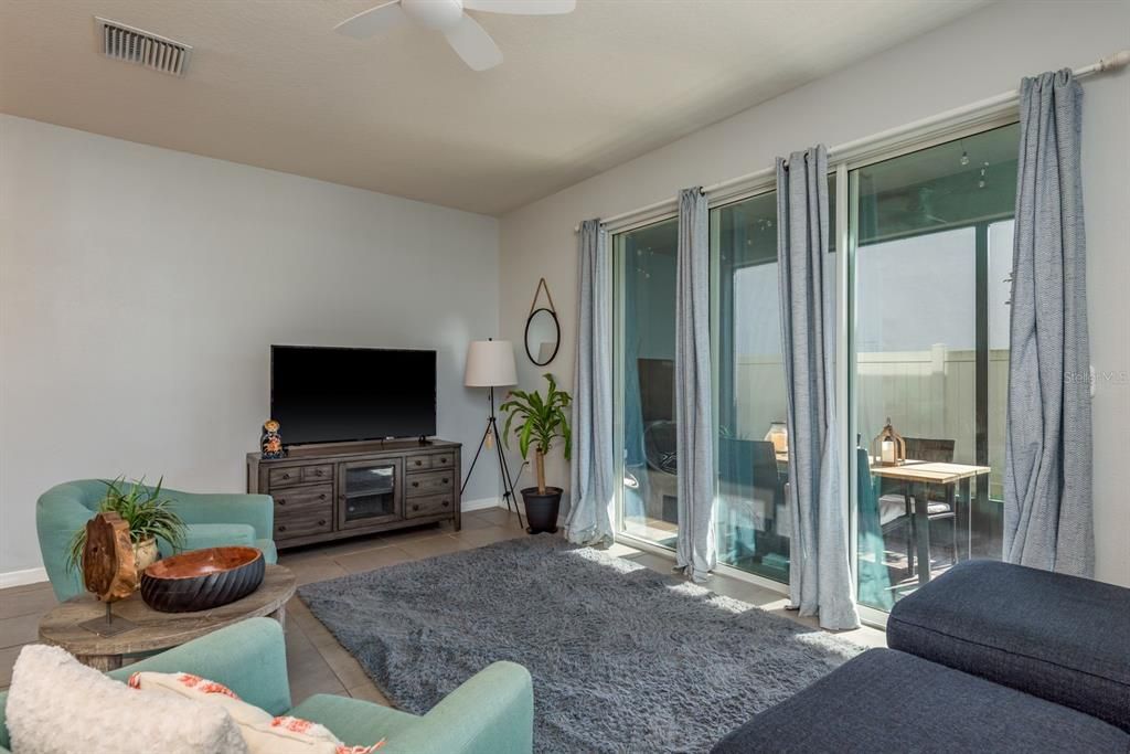 For Sale: $375,000 (3 beds, 2 baths, 1758 Square Feet)