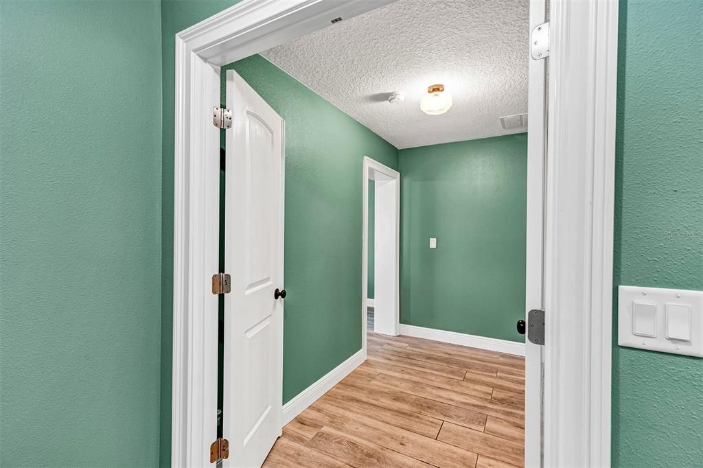 For Sale: $749,250 (5 beds, 4 baths, 4100 Square Feet)