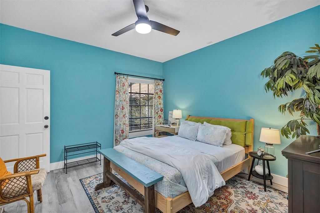 For Sale: $749,250 (5 beds, 4 baths, 4100 Square Feet)