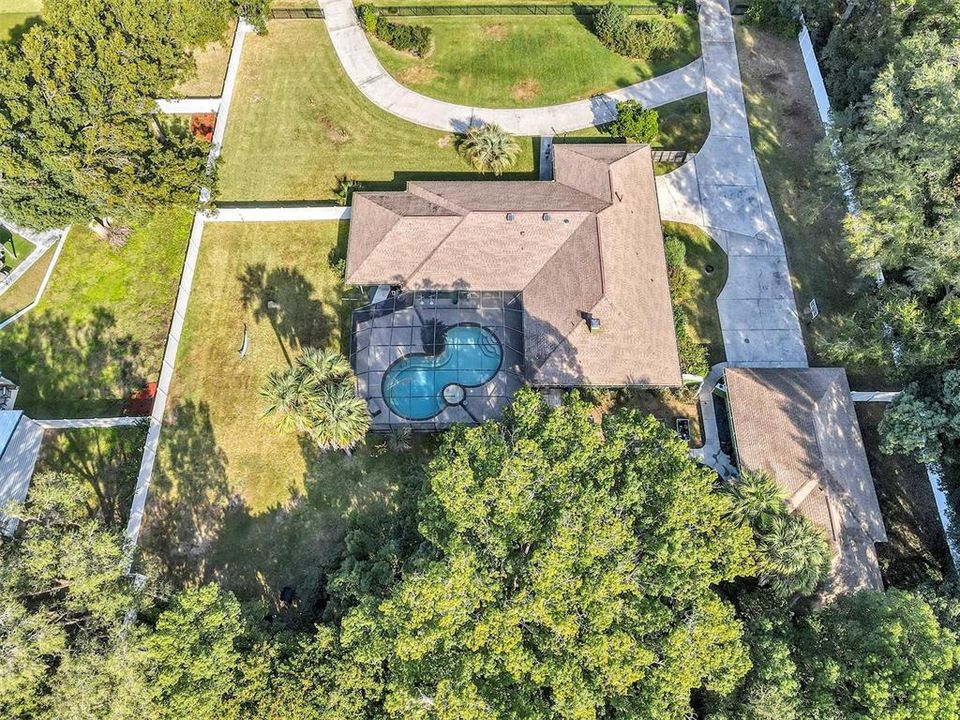 For Sale: $749,250 (5 beds, 4 baths, 4100 Square Feet)