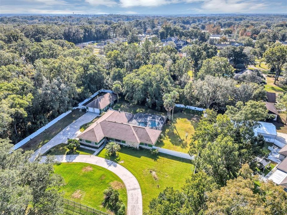 For Sale: $749,250 (5 beds, 4 baths, 4100 Square Feet)