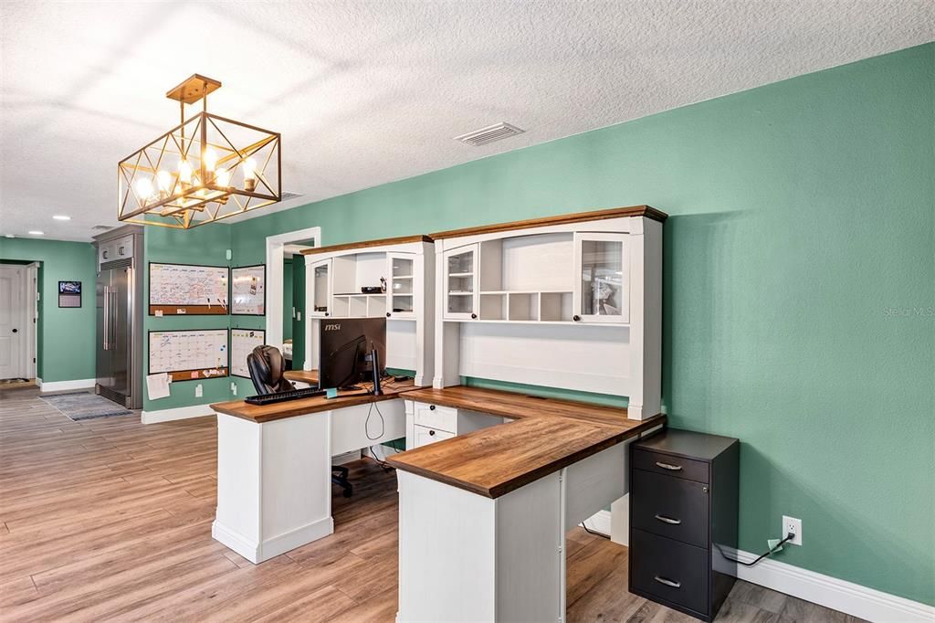 For Sale: $749,250 (5 beds, 4 baths, 4100 Square Feet)