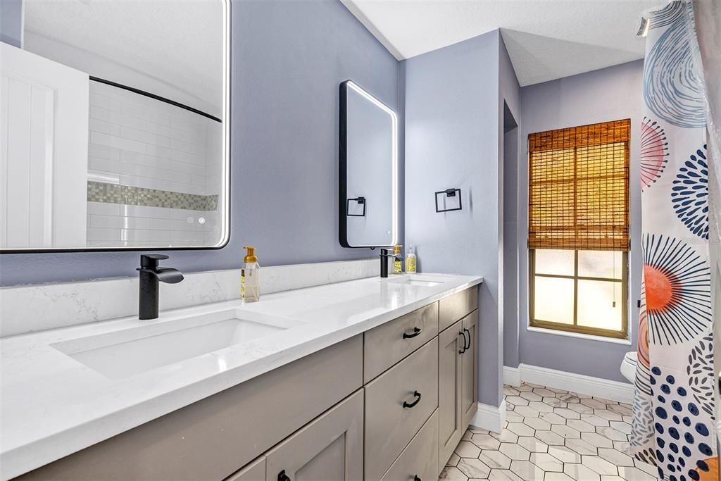 For Sale: $749,250 (5 beds, 4 baths, 4100 Square Feet)