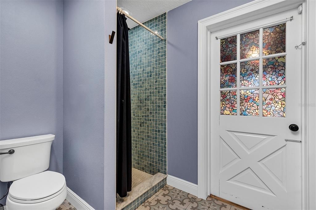 For Sale: $749,250 (5 beds, 4 baths, 4100 Square Feet)