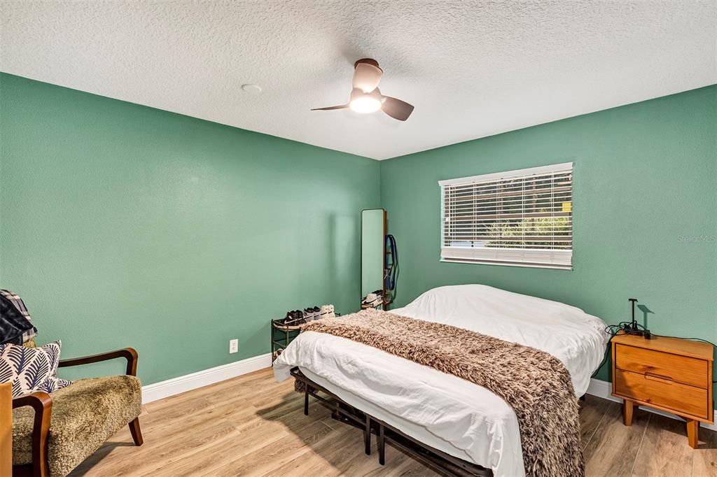 For Sale: $749,250 (5 beds, 4 baths, 4100 Square Feet)