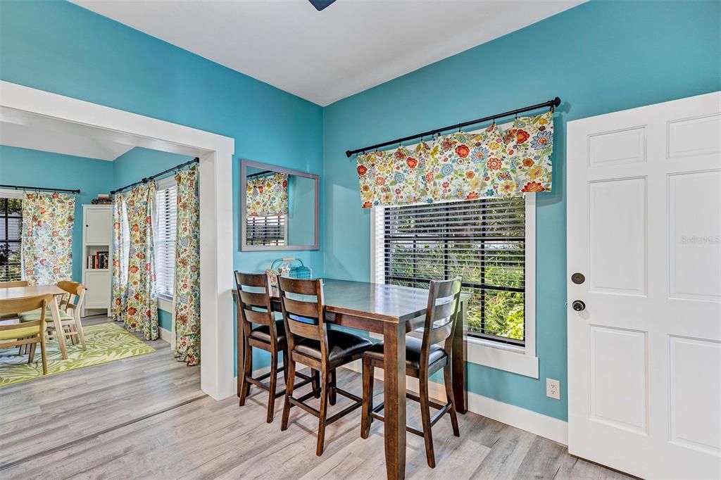 For Sale: $749,250 (5 beds, 4 baths, 4100 Square Feet)