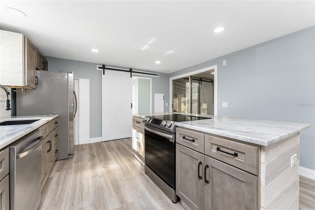 待售: $289,888 (2 贝兹, 2 浴室, 1429 平方英尺)