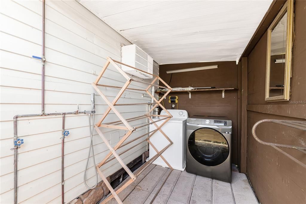 待售: $289,888 (2 贝兹, 2 浴室, 1429 平方英尺)