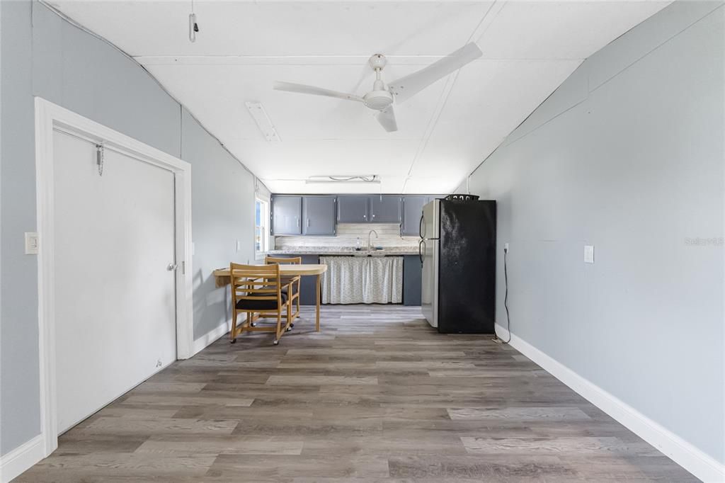 待售: $289,888 (2 贝兹, 2 浴室, 1429 平方英尺)